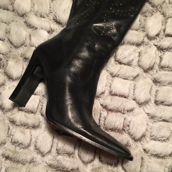 Charles David Leather Boots - Picture 4 of 4